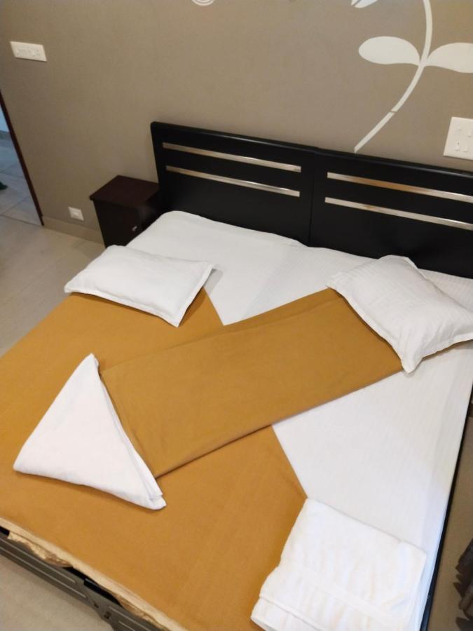 Metro Residency Otel Kochi Dış mekan fotoğraf