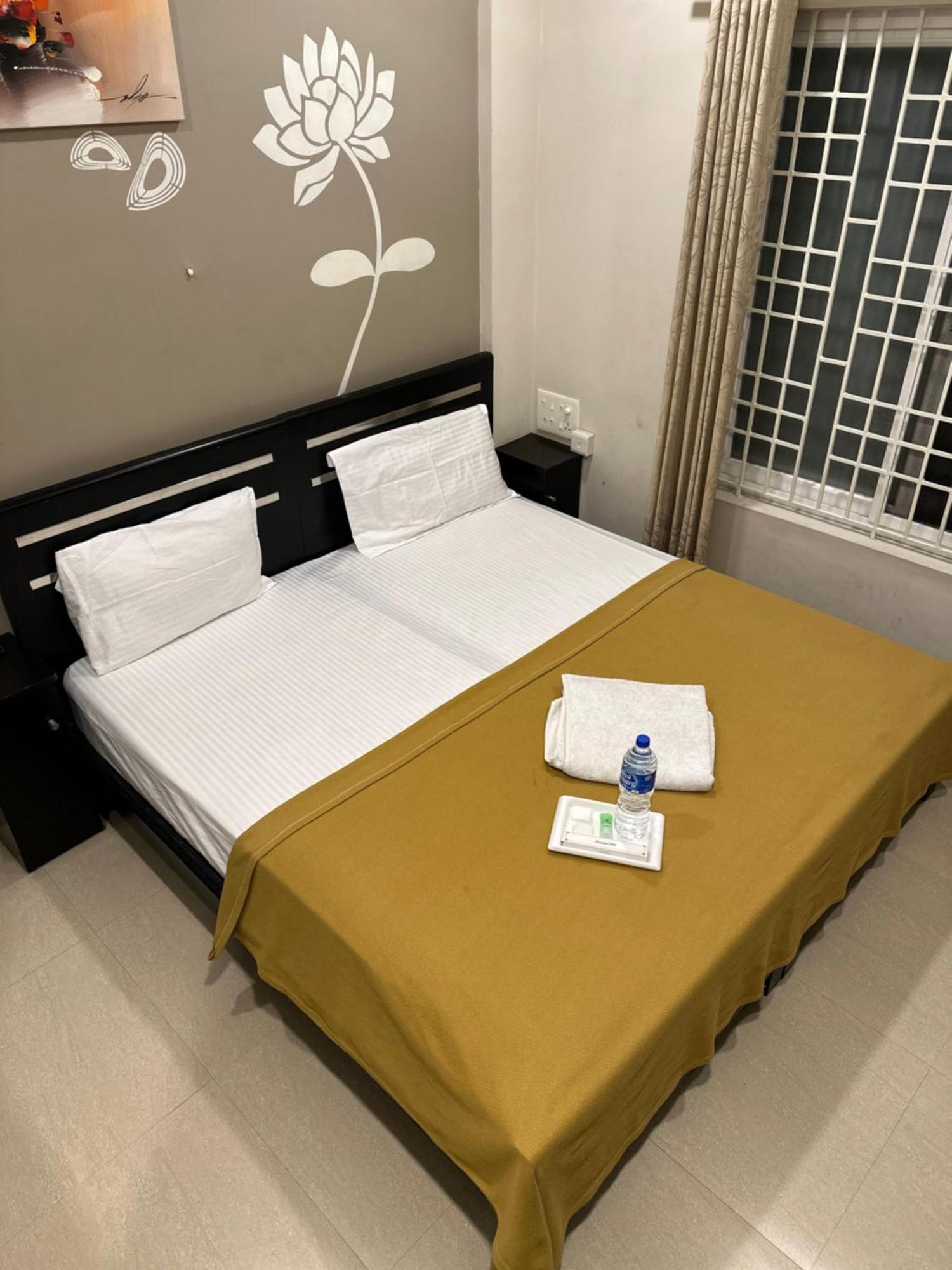 Metro Residency Otel Kochi Dış mekan fotoğraf