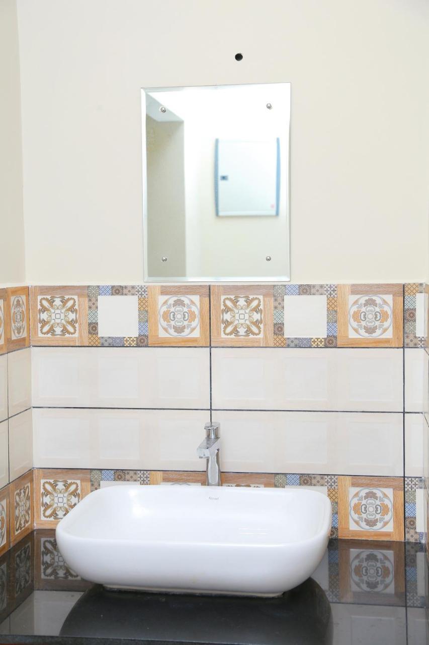 Metro Residency Otel Kochi Dış mekan fotoğraf